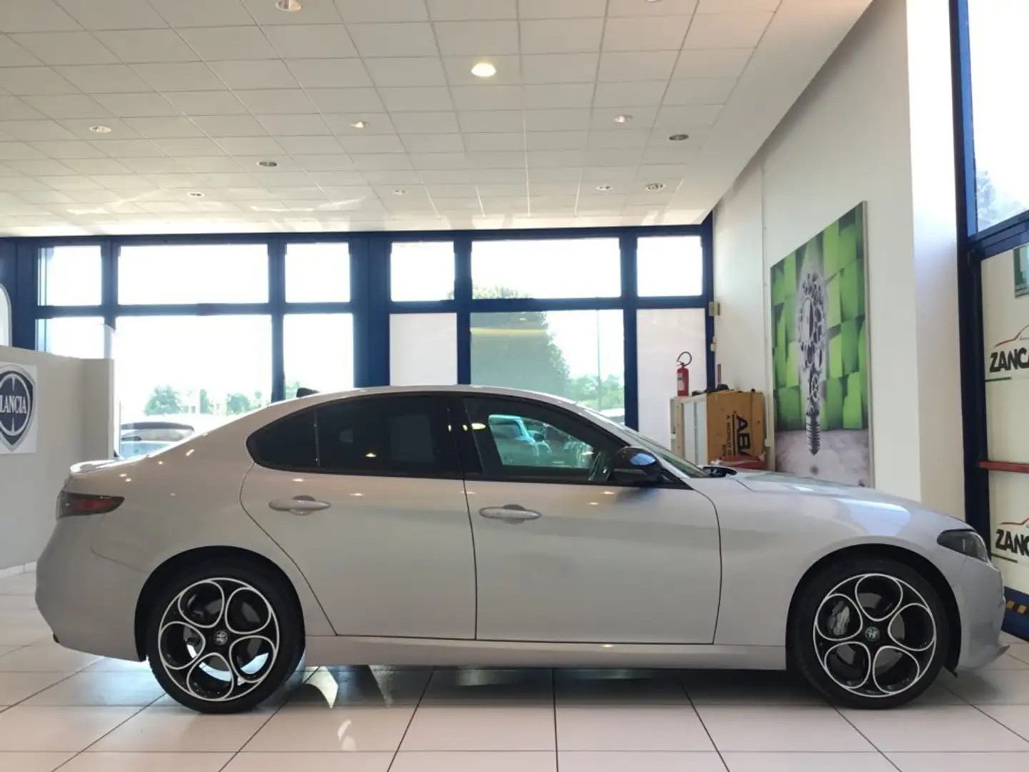 Alfa Romeo Giulia 2.0 Turbo 280 CV AT8 AWD Q4 Sprint MY24 Gris - 2