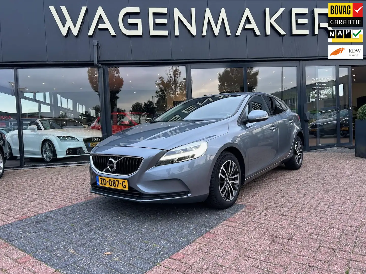 Volvo V40 1.5 T2 Polar+ AUT|Clima|Cruise|NAVI|Goed Onderhoud Gris - 1