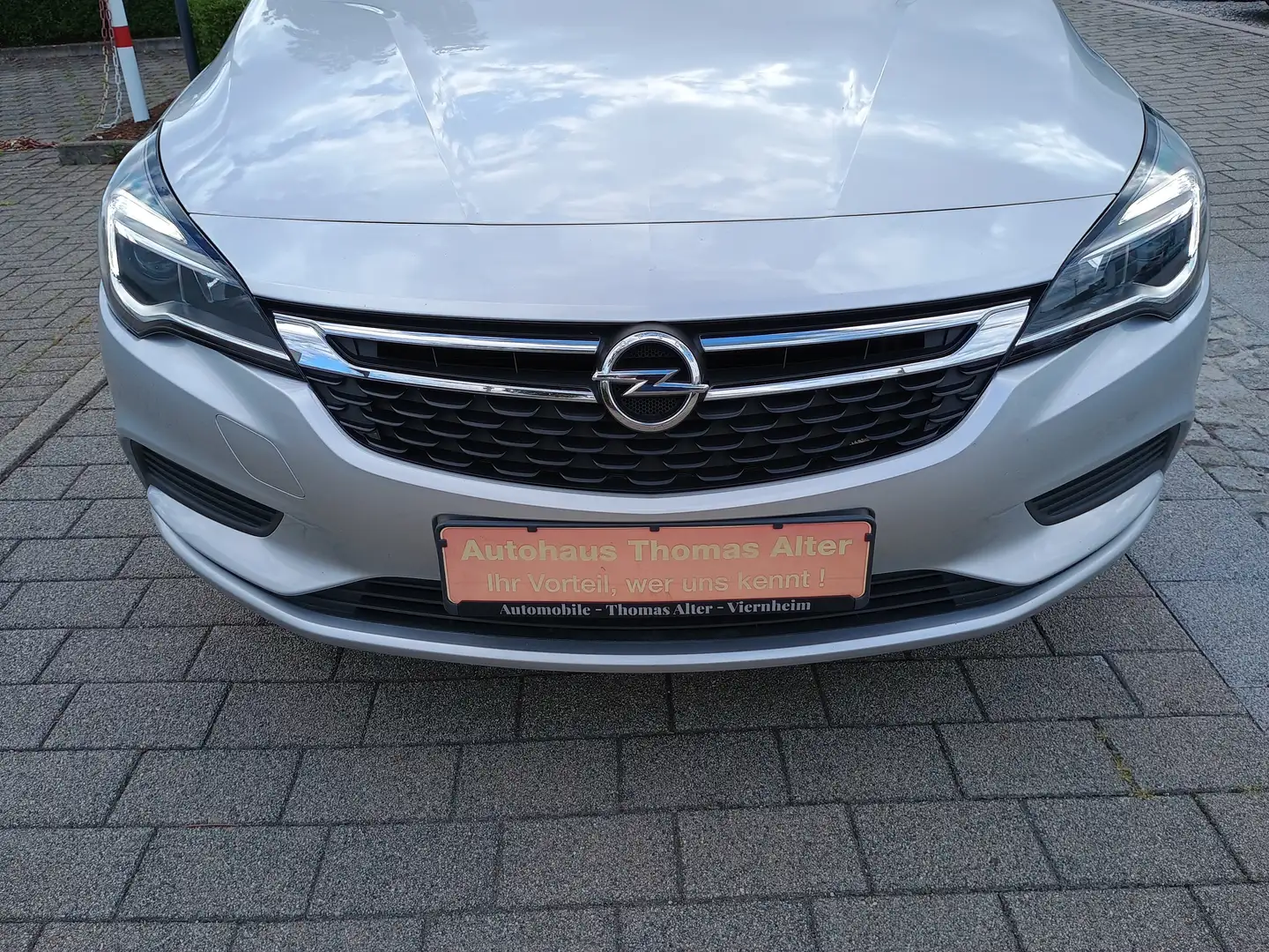 Opel Astra 1.6 D Start/Stop Sports Tourer Edition/Navi/1.Hd Silber - 2