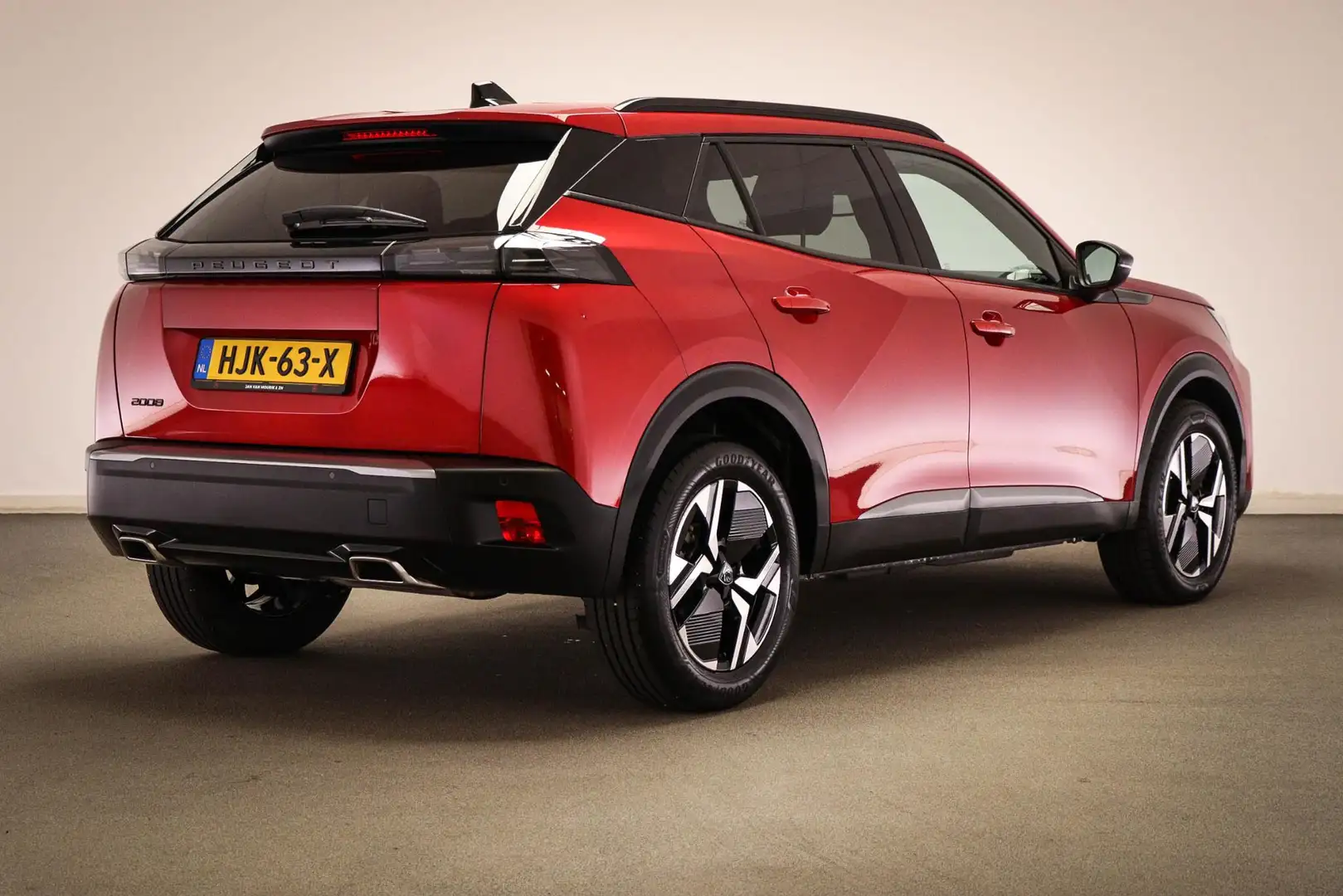 Peugeot 2008 1.2 PureTech 130 Allure | LED | HALF LEDER | DAB | Rood - 2