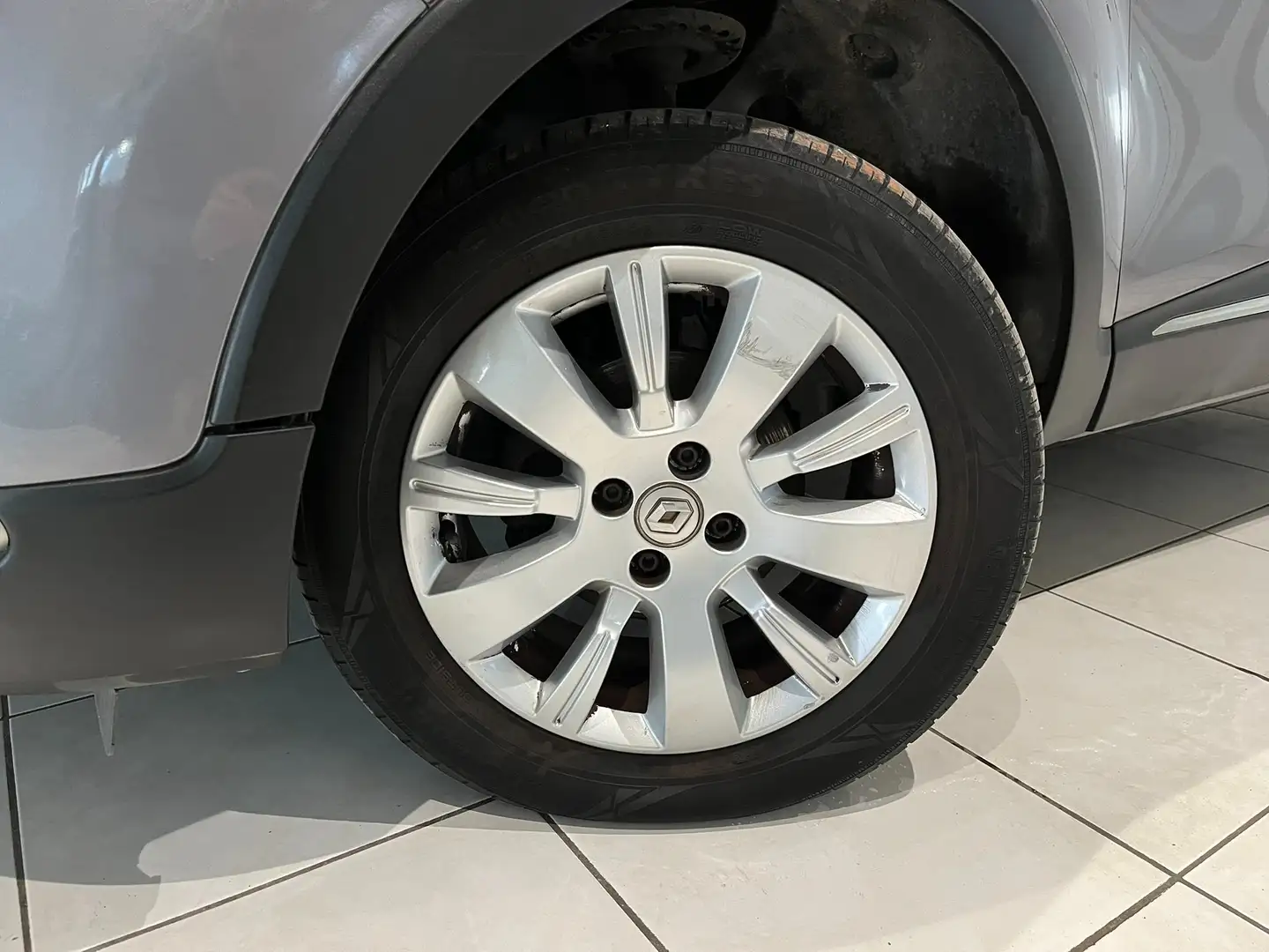 Renault Captur 0.9TCe 90cv Intens 2017 Airco/Navi/Cruise/Capteur Gris - 2