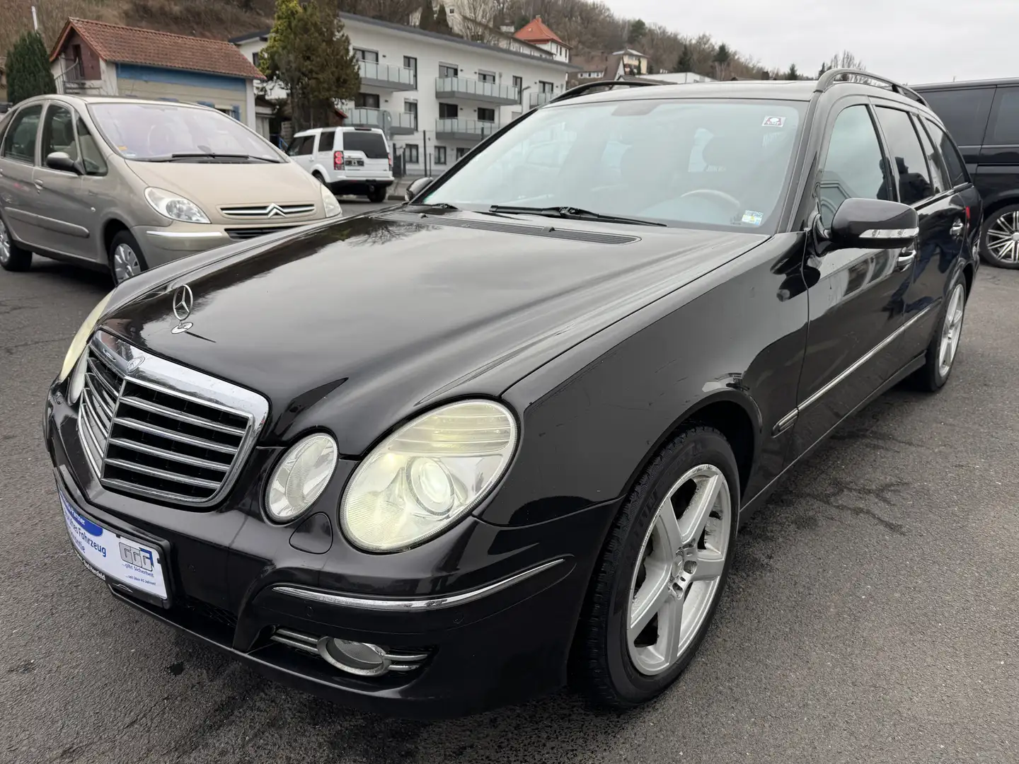 Mercedes-Benz E 320 T CDI 4Matic| STANDHEIZUNG| LUFTFAHR.| SHZ Schwarz - 2