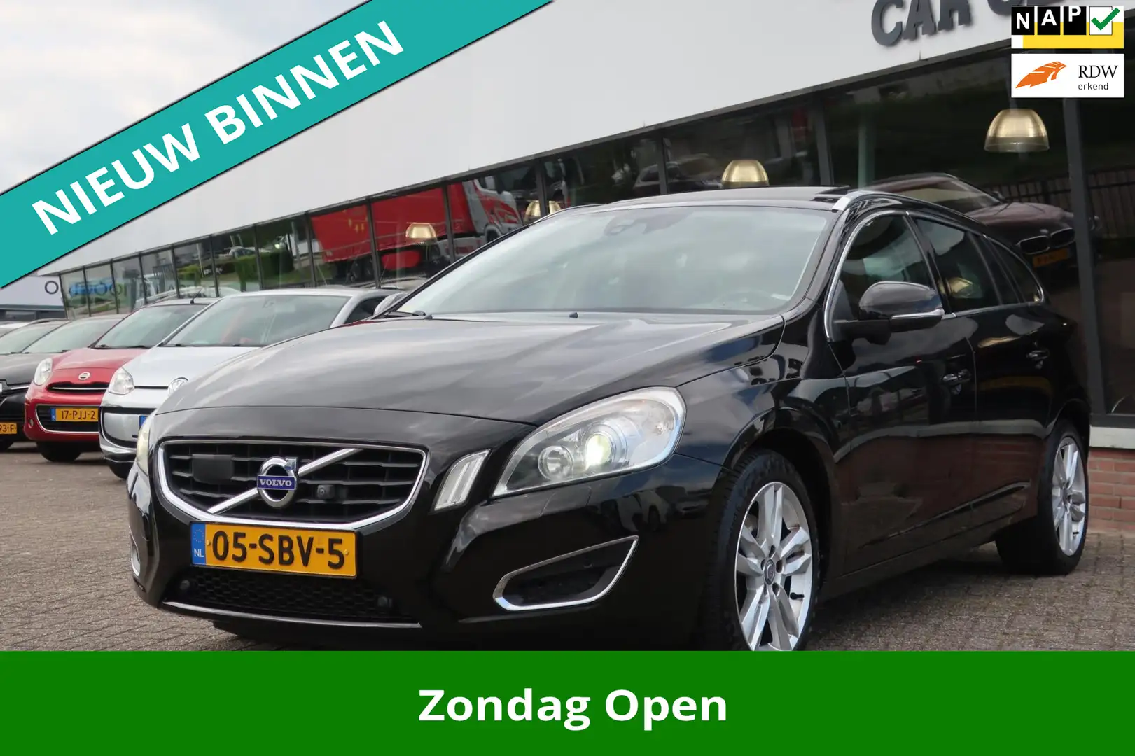Volvo V60 2.0 D3 Summum 1e EIG_ADAP-CRUIS_360 CAM_PDC V+A_BL Negro - 1