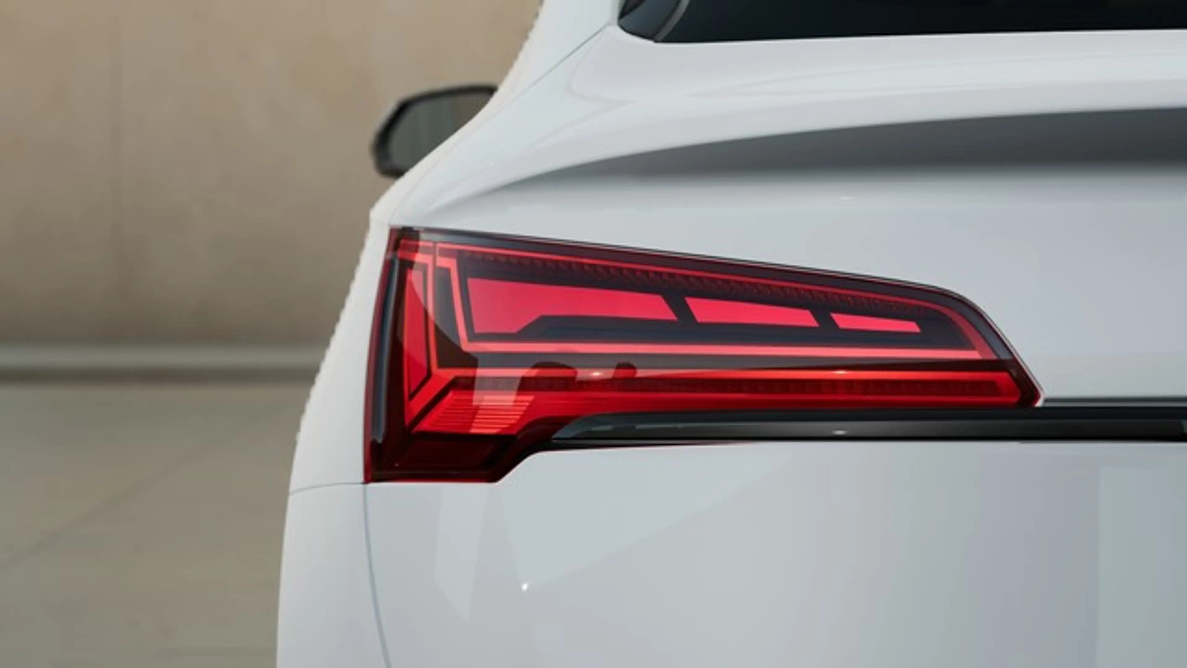 Audi Q5 Sportback 40 TFSI quattro S line AHK ACC Matrix... — photo 10