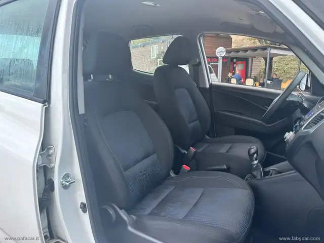 Hyundai Ix20 view 9