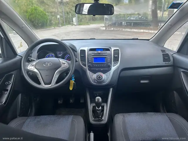 Hyundai Ix20 view 11