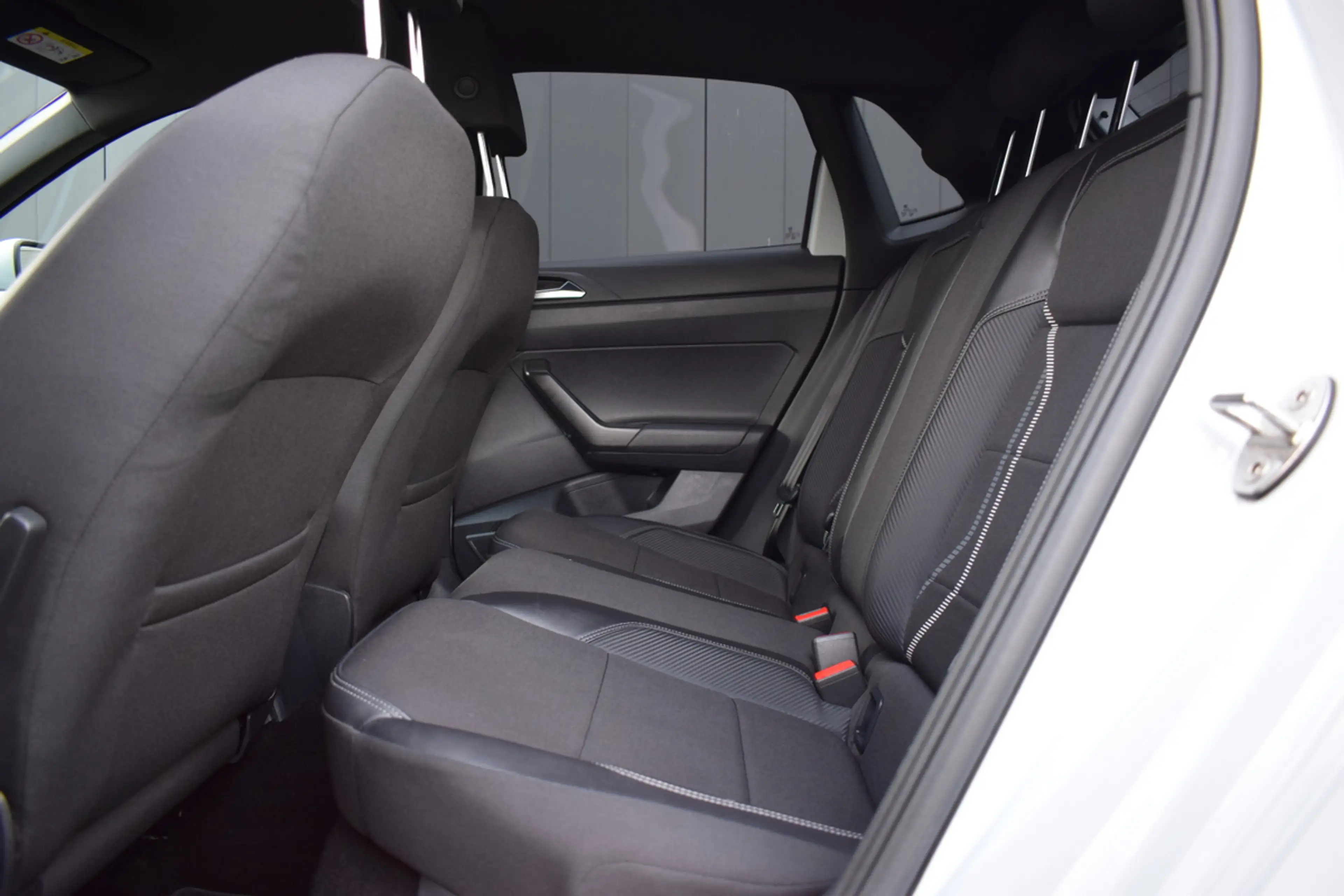 Volkswagen Polo 1.0 TSI Highline R-Line ECC | Half Leder | Carplay — photo 8