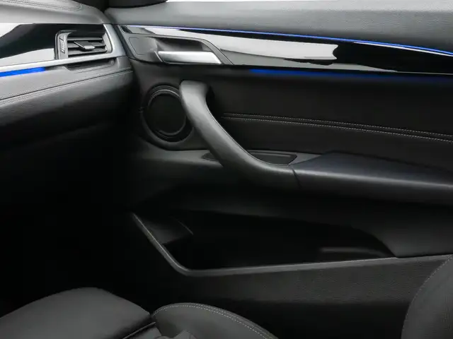 BMW X2 view 29