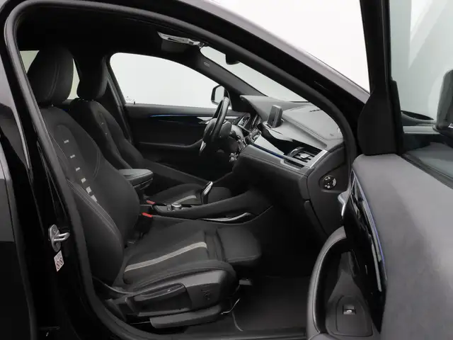 BMW X2 view 24