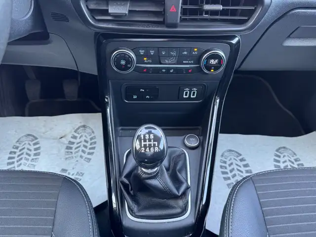 Ford Ecosport view 15