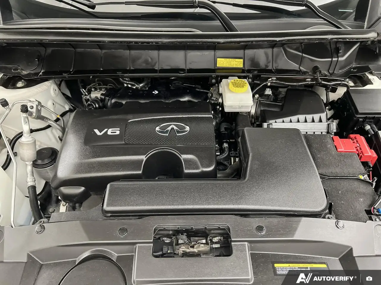 Infiniti QX60 снимка Infiniti QX60
