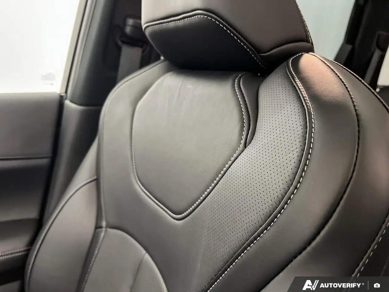 Infiniti QX60 снимка Infiniti QX60