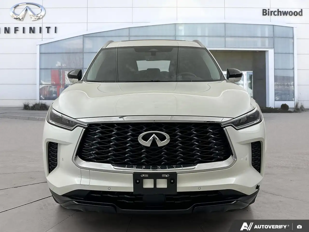 Infiniti QX60 снимка Infiniti QX60