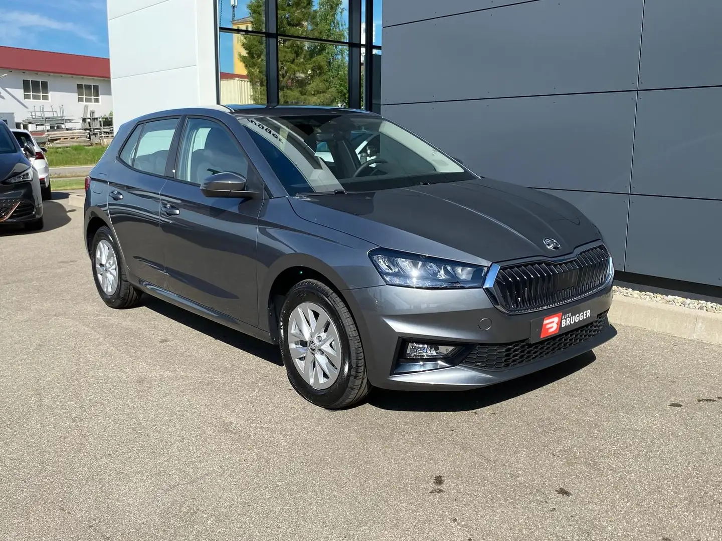 Skoda Fabia 1.0 TSI Selection Kamera Tempomat PDC SHZg Grau - 2