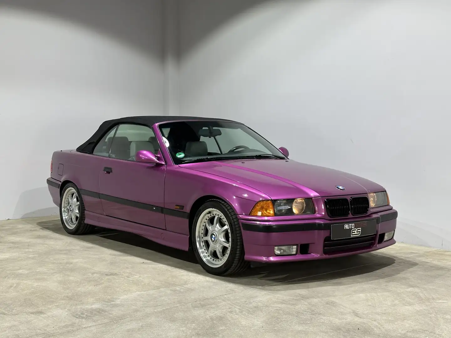 BMW 318 i Cabrio M Paket Individual SHZ BBS Fialová - 1