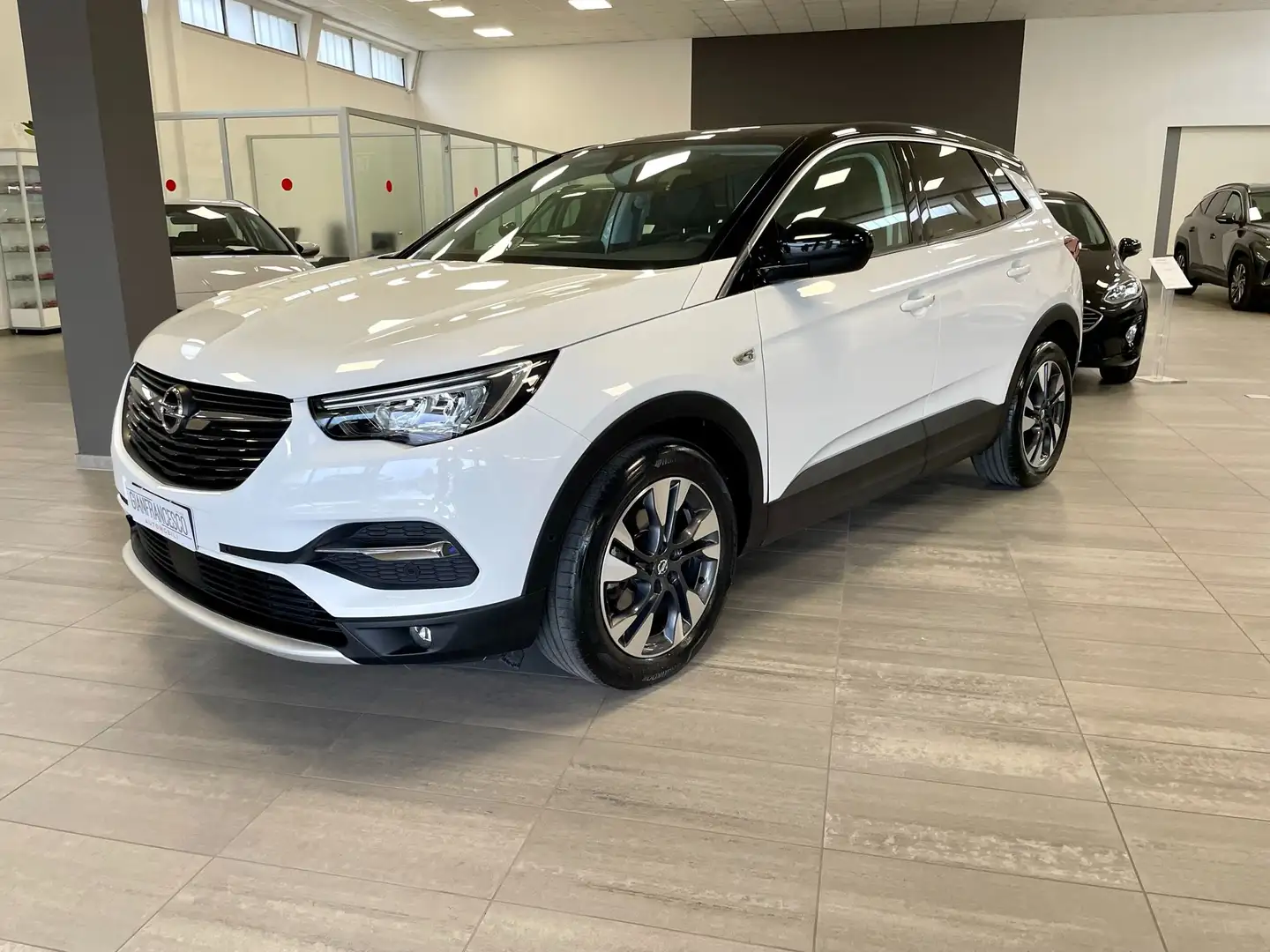 Opel Grandland X 1.5 EcoTec 130cv AT8 Ultimate Blanco - 2