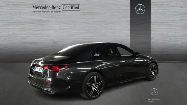 Mercedes-Benz E-Class view 2