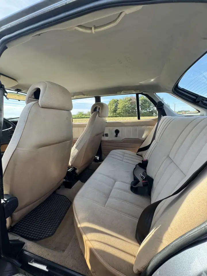Saab 900, foto 7