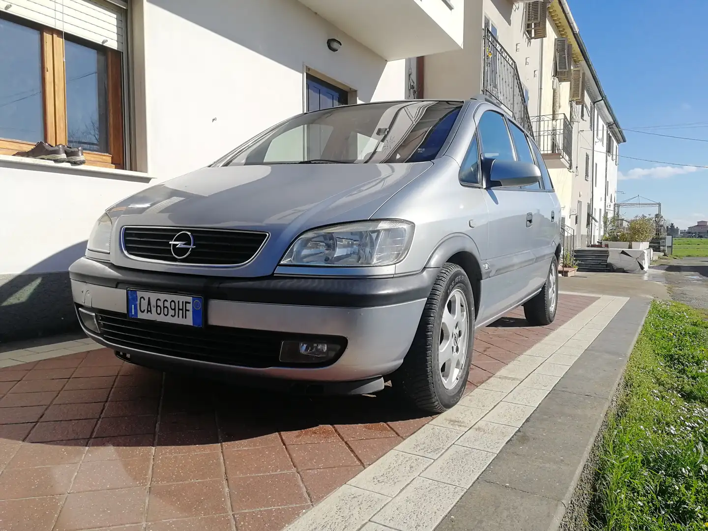 Opel Zafira Zafira 2.0 dti 16v Elegance Argento - 1