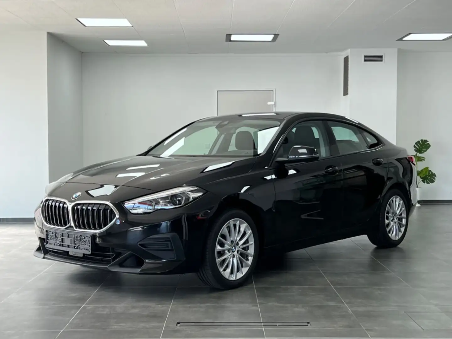 BMW 220 Gran Coupe/NAVI/VIRTU/HUD/KAMERA/CARPLAY/ Schwarz - 2