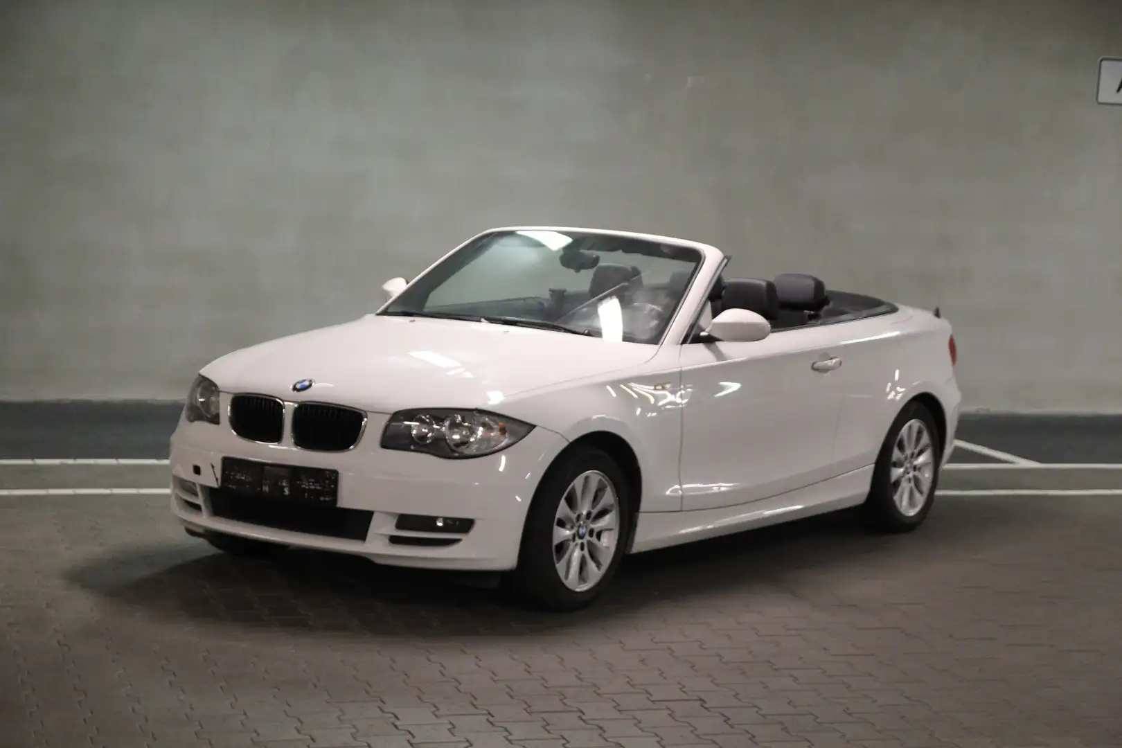 BMW 118 Cabrio, 2.Hand Weiß - 1