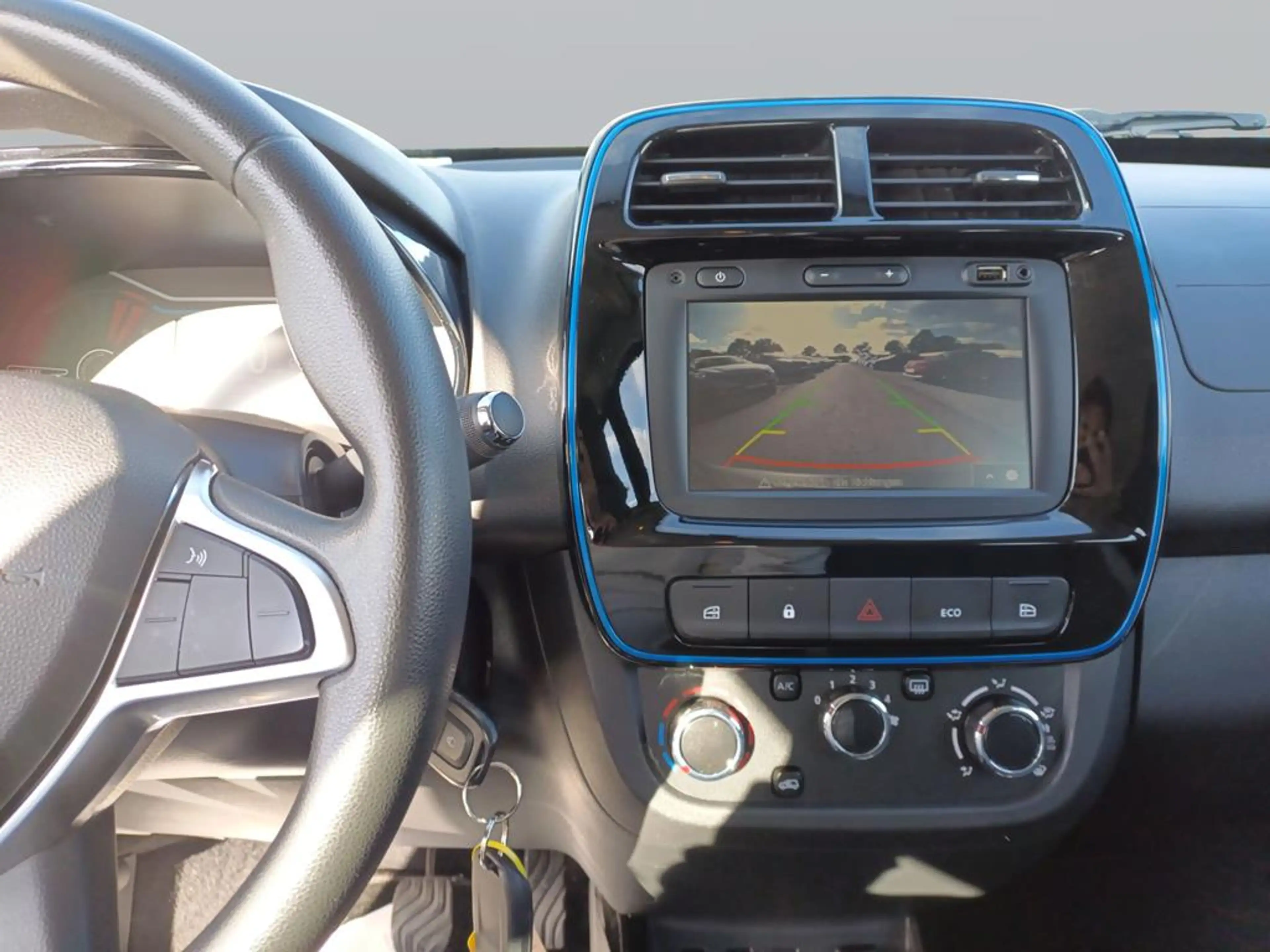 Dacia Spring Comfort Plus — photo 12