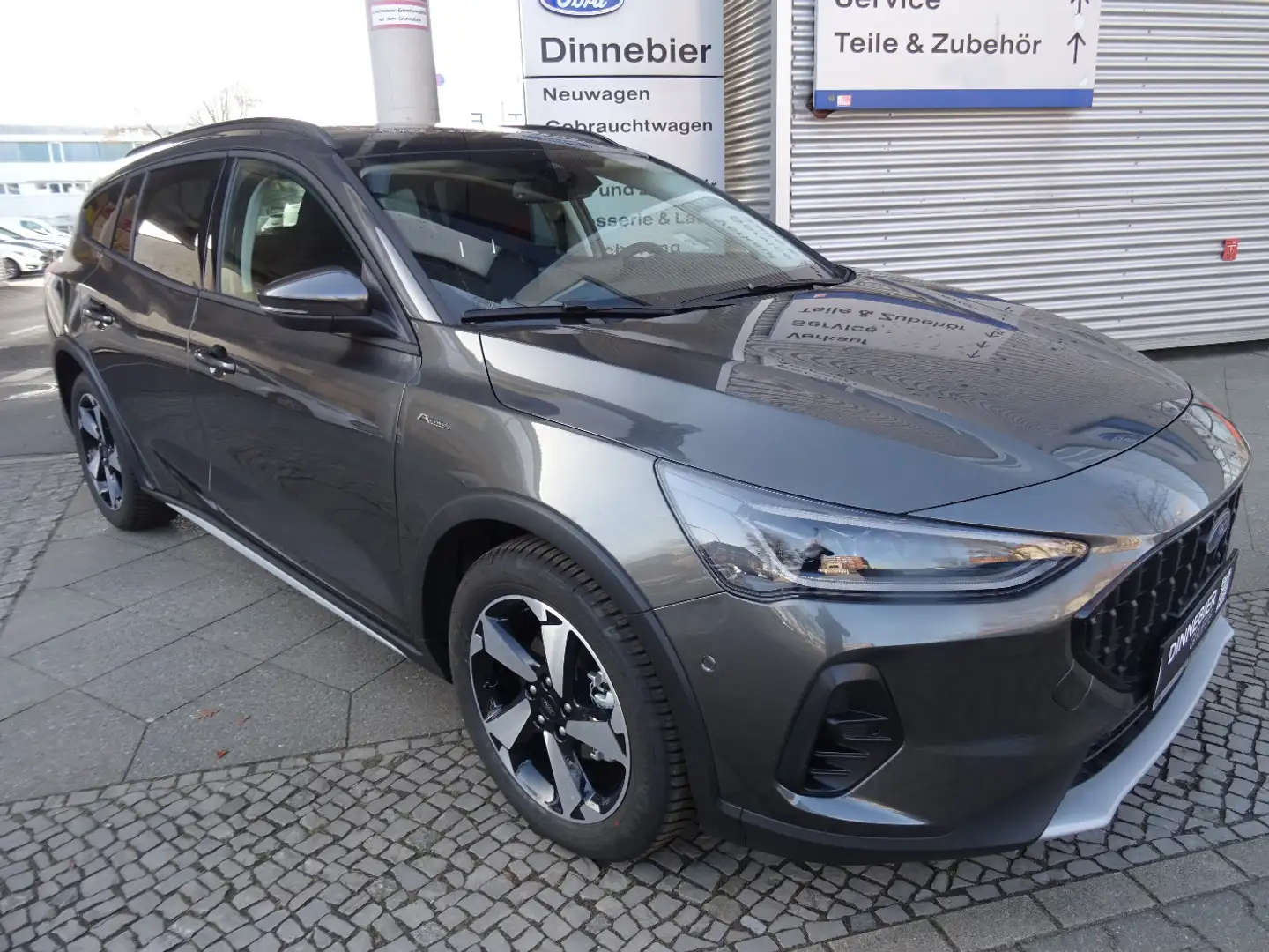 Ford Focus ACTIVE X 5W 1.0T 155 MHE OB5B HUD SpurH Grijs - 2