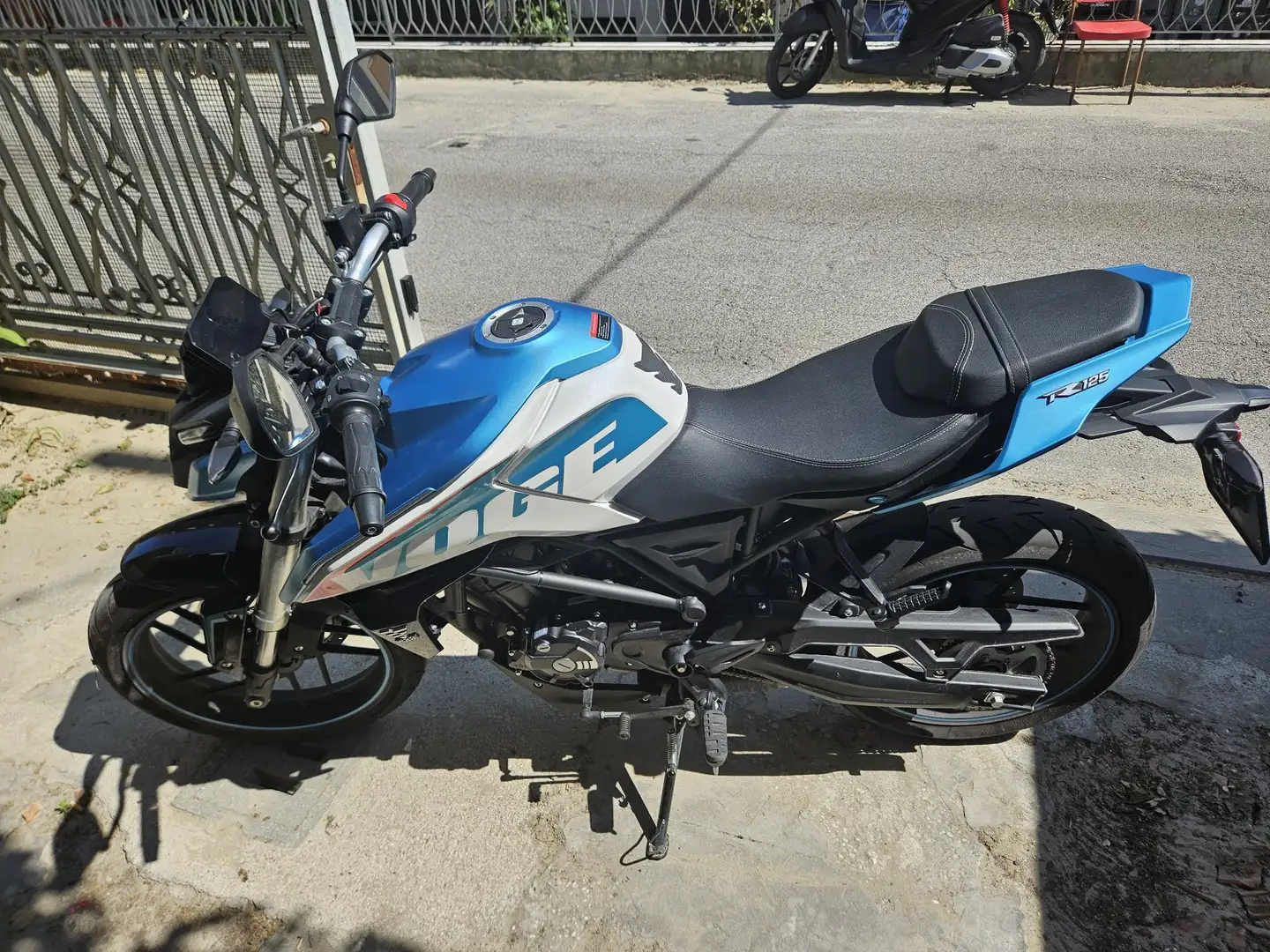 Voge R125 r Albastru - 1