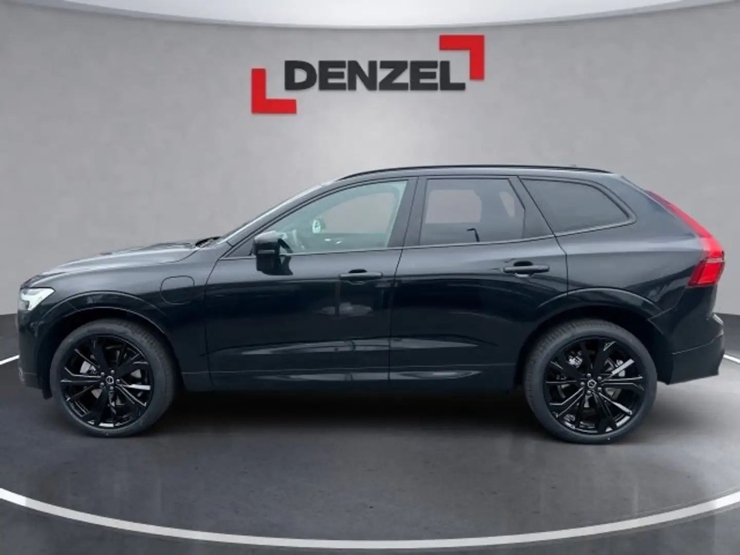 Volvo XC60 Black Edition Plus, T6 eAWD Plug-in Hybrid, Elektrisch/ Schwarz - 2