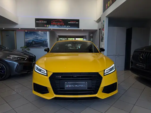 Audi TT view 2