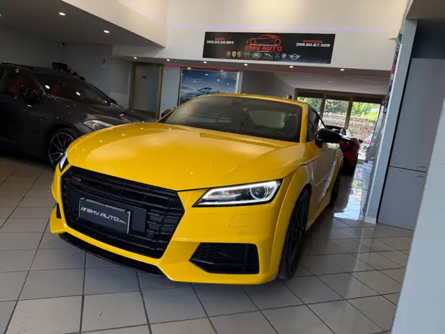 Audi TT view 3