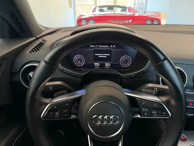 Audi TT view 8
