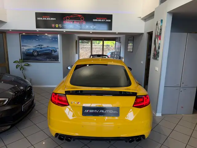 Audi TT view 14
