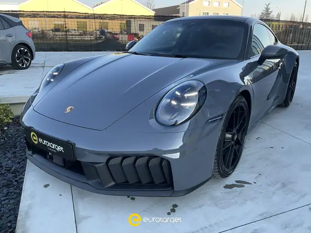 Porsche 992 Carrera GTS