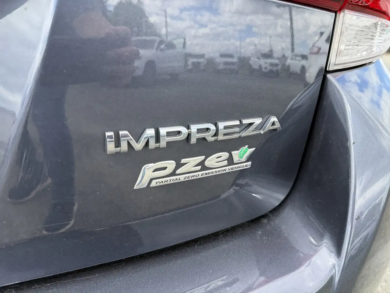 Subaru Impreza снимка Subaru Impreza