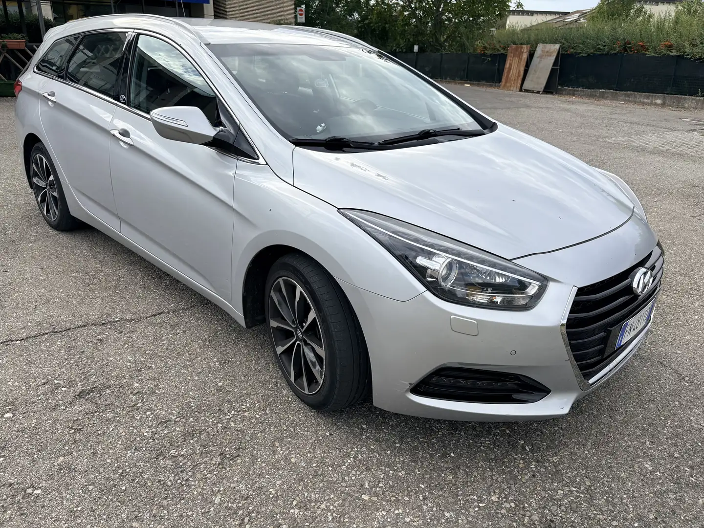 Hyundai i40 Wagon 1.7 crdi Business ISG 141cv auto - 2