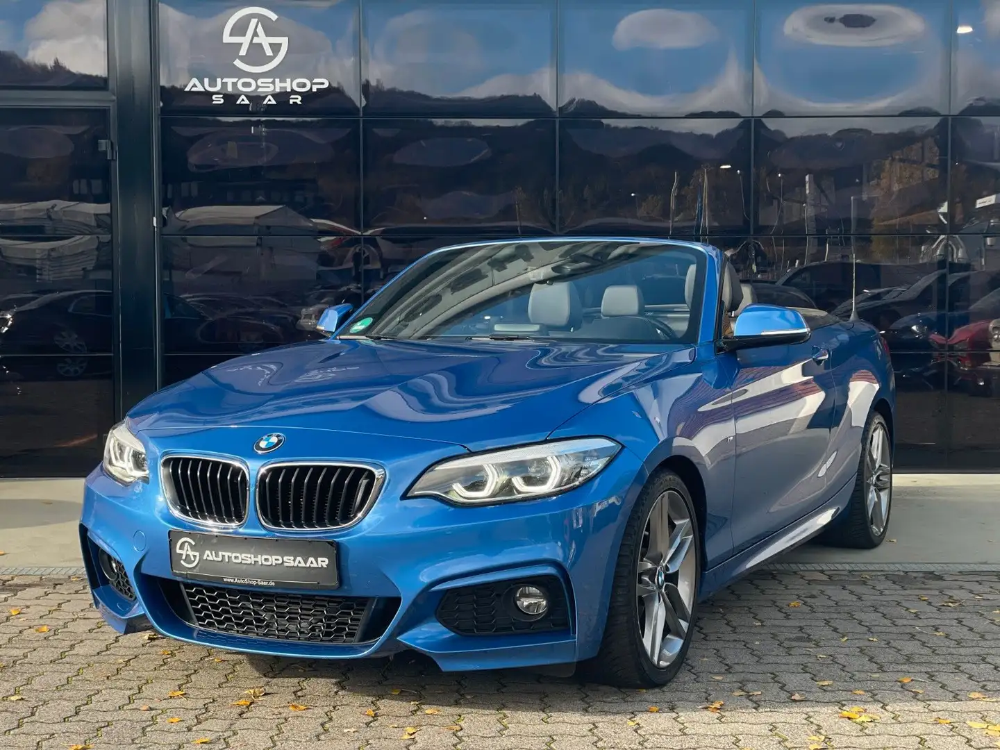 BMW 220 Cabrio 220 d M Sport PDC/NAVI/LED Blau - 2