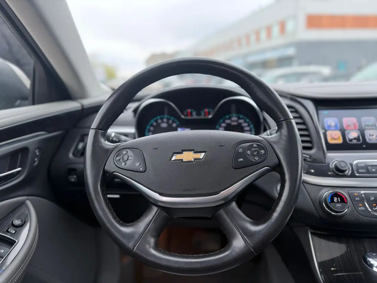 Chevrolet Impala снимка Chevrolet Impala