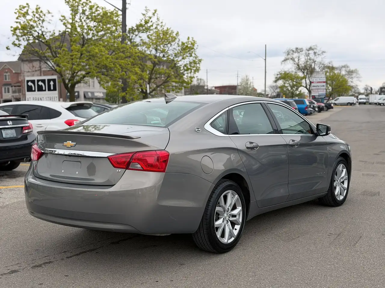 Chevrolet Impala снимка Chevrolet Impala