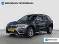 BMW X1 xDrive25i High Executive | Pano | Trekhaak | Leder Gris - thumbnail 1