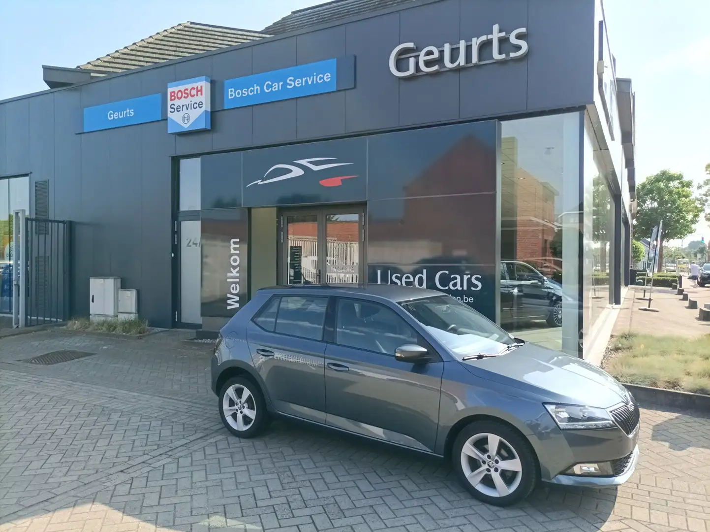 Skoda Fabia 1.0i Ambition Grijs - 1