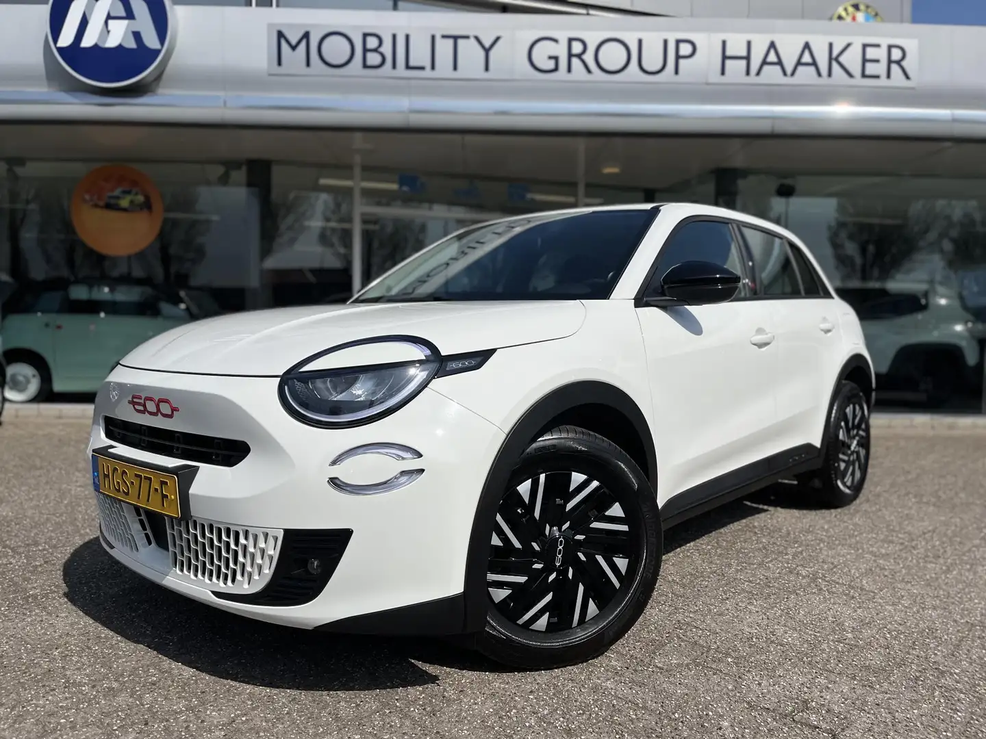 Fiat 600e RED GRATIS WALLBOX!! Dé aanbieding in NL bij MGH Blanco - 1