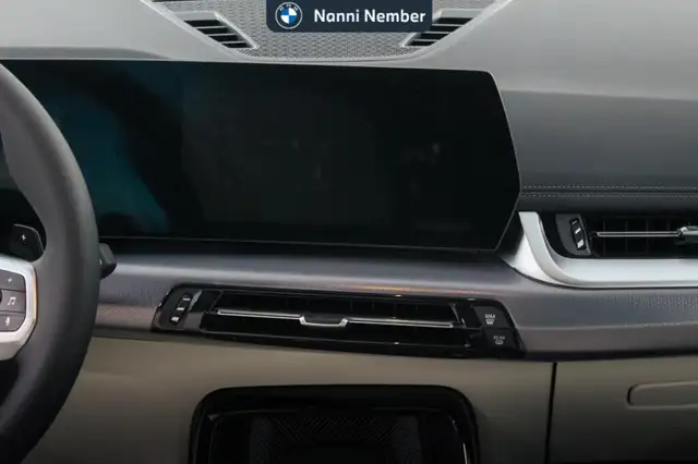BMW X1 view 12