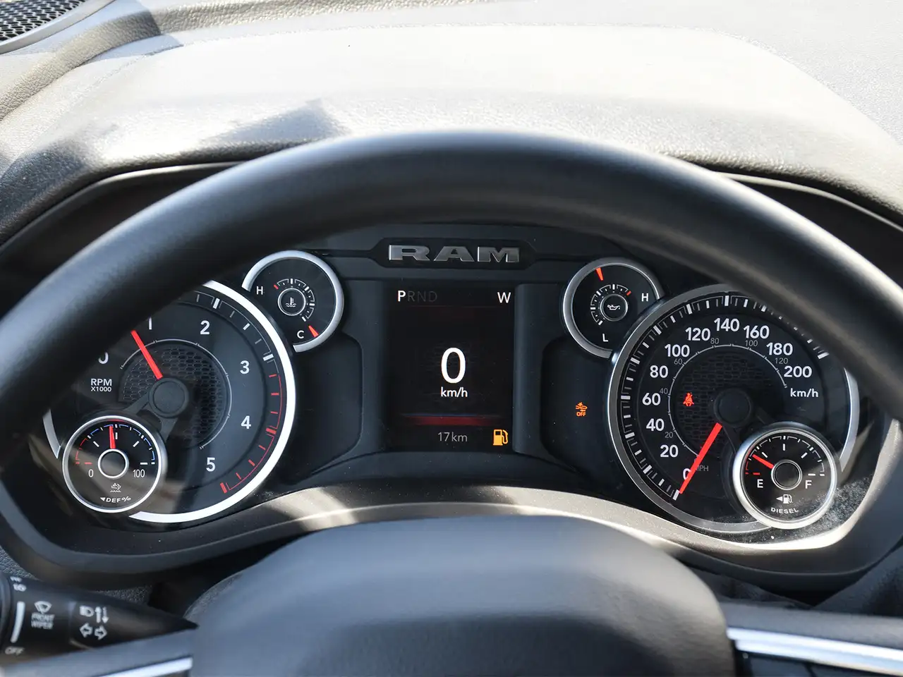 RAM 3500 снимка RAM 3500