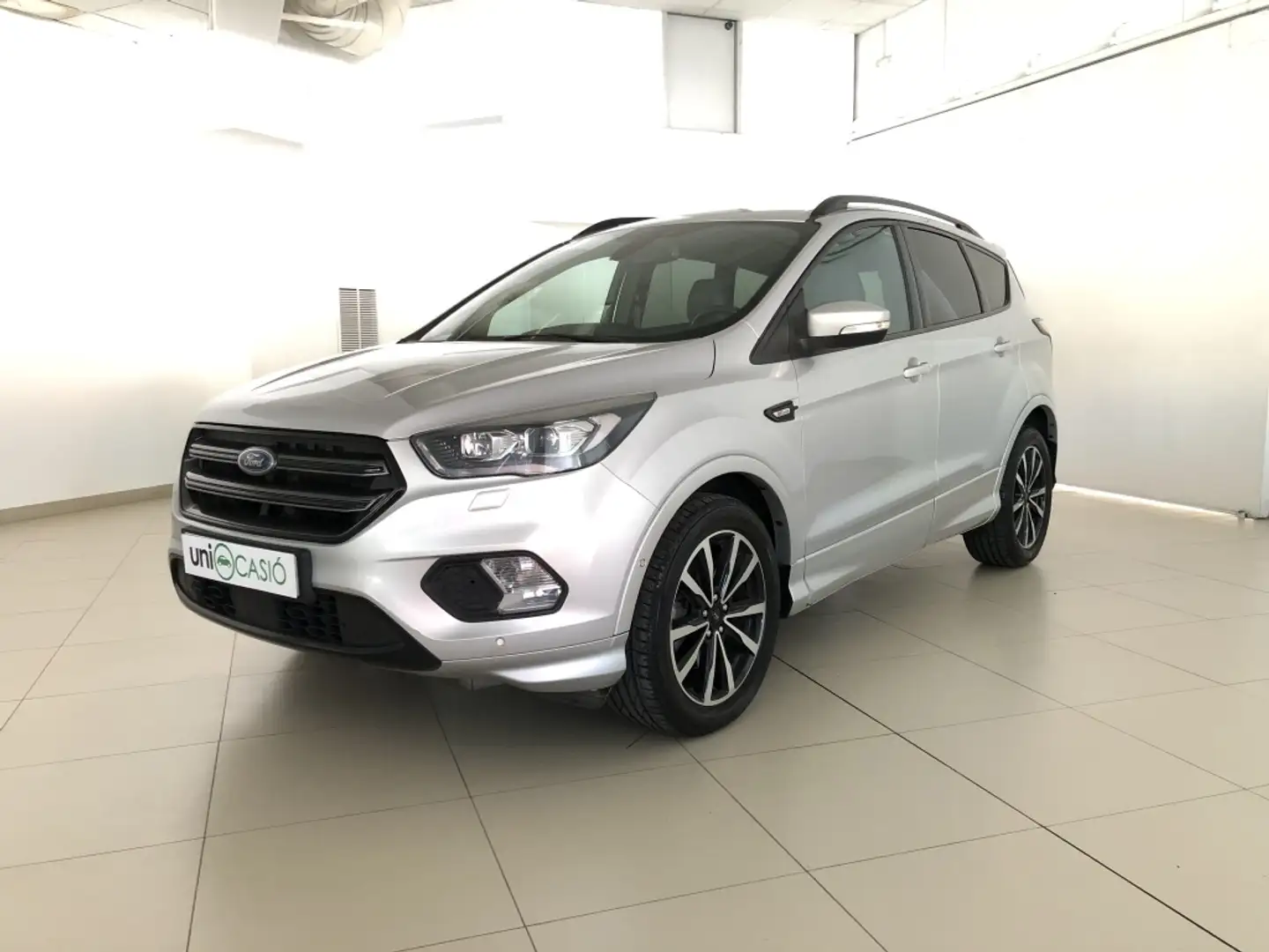 Ford Kuga 2.0TDCi Auto S&S ST-Line 4x2 150 Silber - 1
