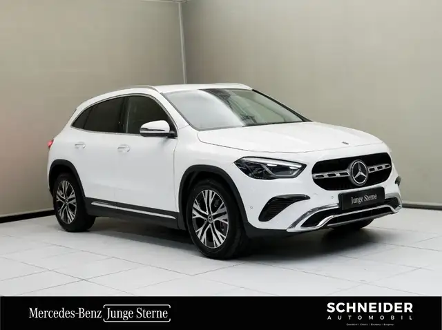Mercedes-Benz GLA 180 Österreich-Edition W-Paket KAM SpurH FLA