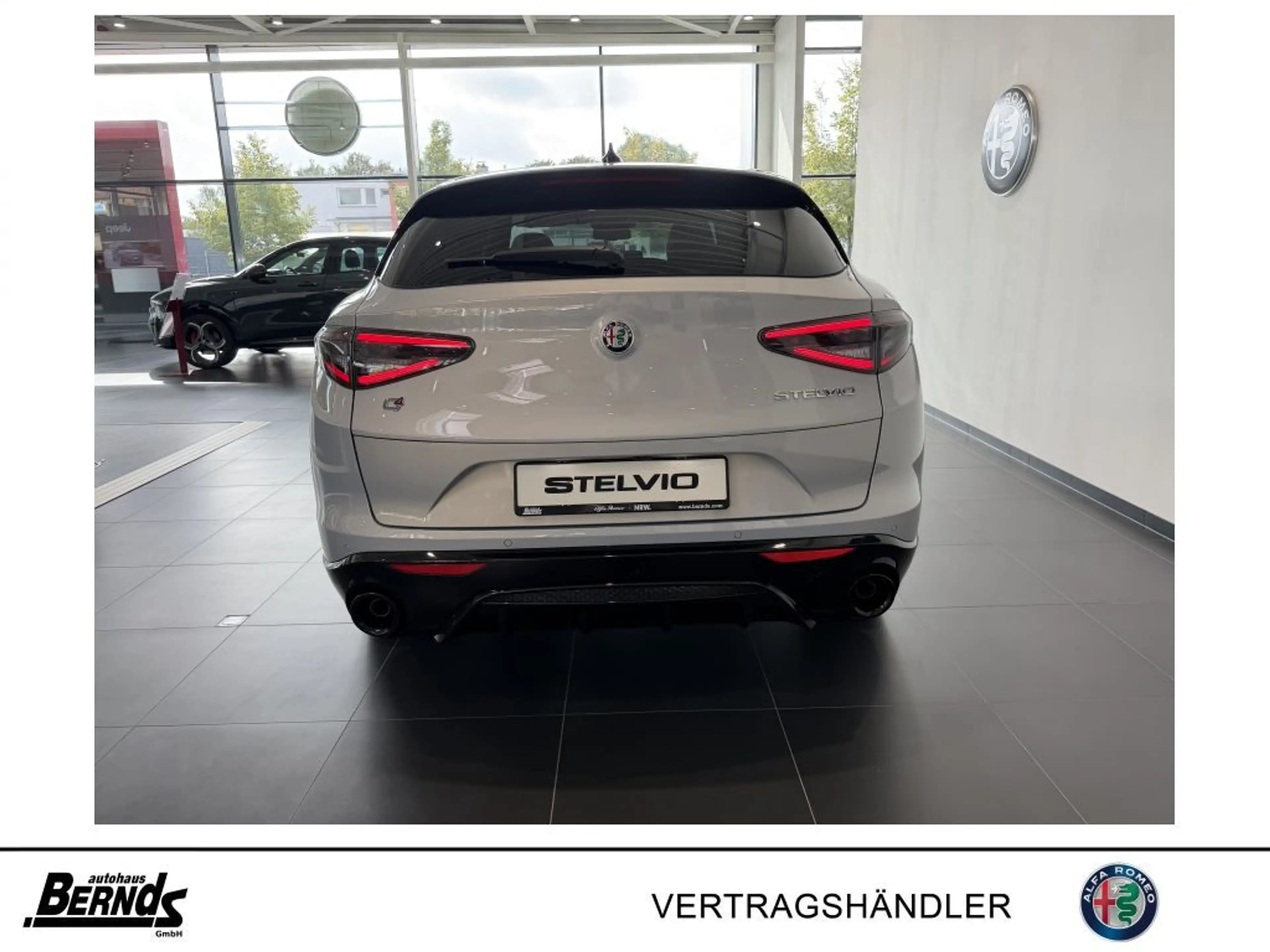 Alfa Romeo Stelvio 2.2 Diesel 16V AT8 Q4 Veloce TECHNOLOGIE-P. 21ZOLL — photo 7