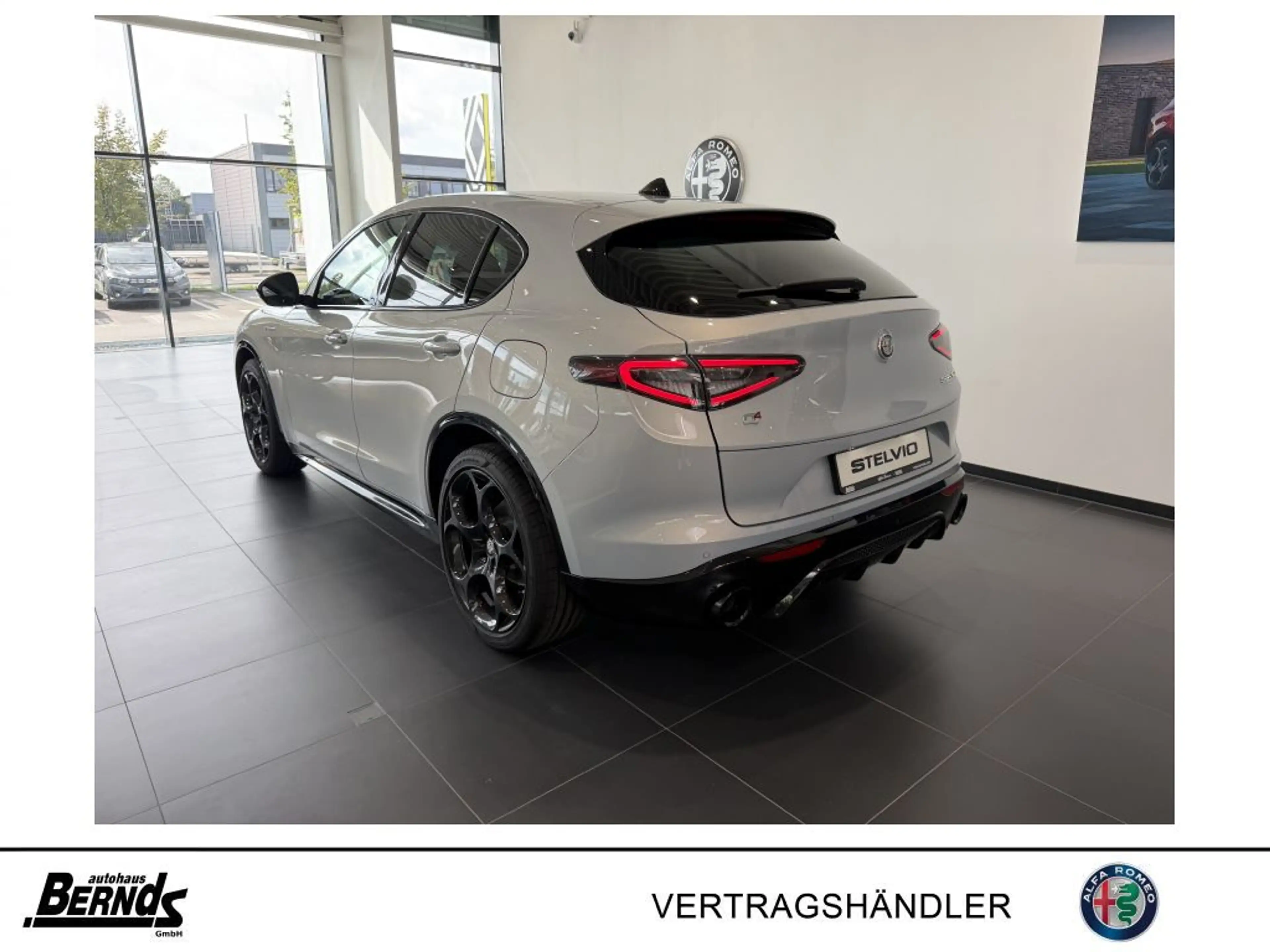 Alfa Romeo Stelvio 2.2 Diesel 16V AT8 Q4 Veloce TECHNOLOGIE-P. 21ZOLL — photo 6