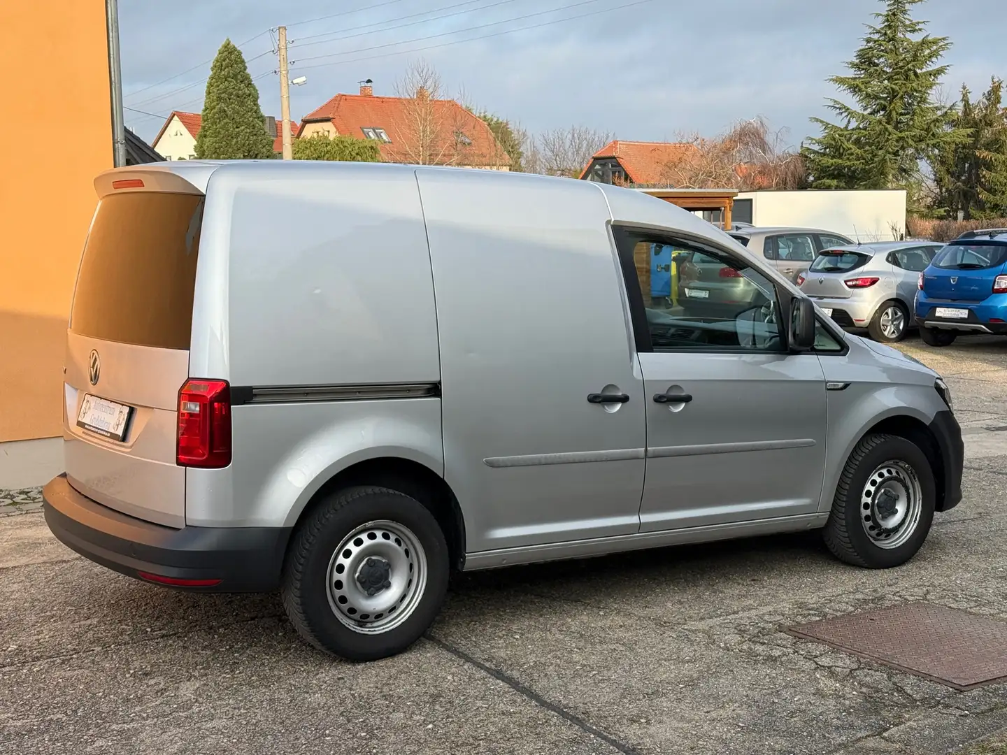 Volkswagen Caddy Kasten BMT ZV mit Funk LKW NFZ Berganfahrassistent Argent - 1