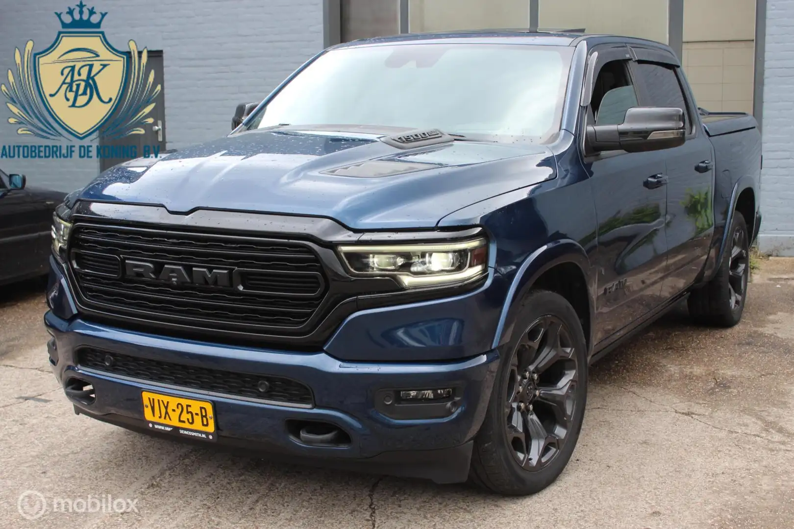 Dodge RAM 1500 4X4 5.7 V8 4x4 Crew Cab Limited - 1